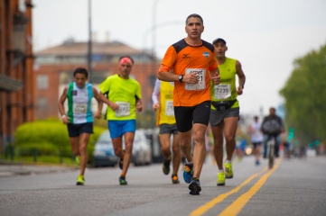 Participants during the Marathon 42K Buenos Aires on Oct 11, 2015 in the capital of Argentina (SC Image / Shutterstock)