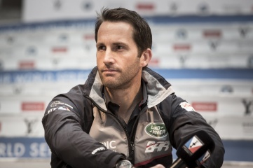 (Photo credit: www.benainslie.com)